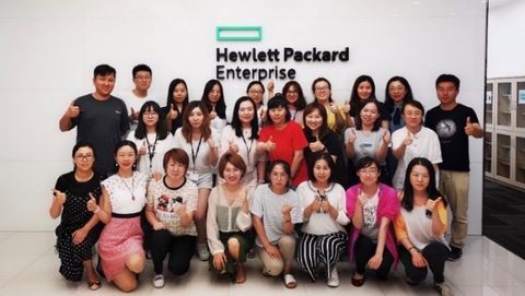 俞璇老师企业培训授课现场