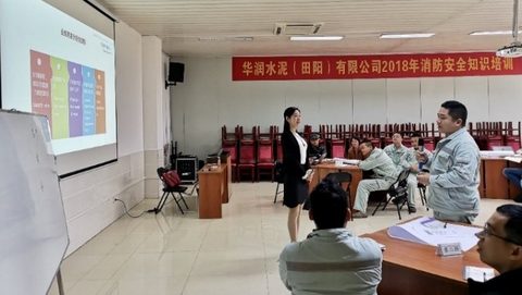俞璇老师企业培训授课现场