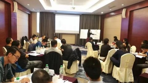 俞璇老师企业培训授课现场