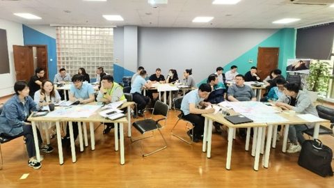俞璇老师企业培训授课现场